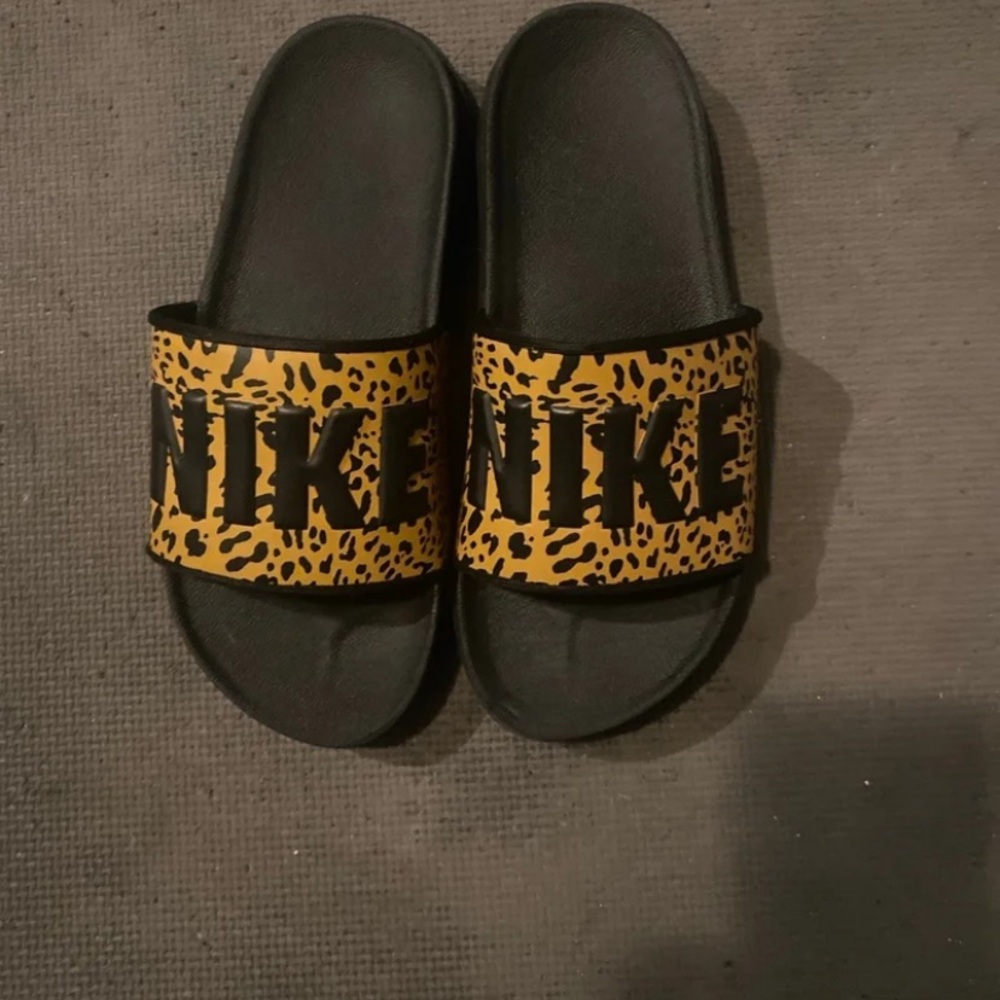 Women’s Nike OffCourt Printed Slide 'Cheetah Print'